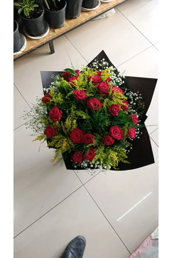 21 Güllü Gül Buketi